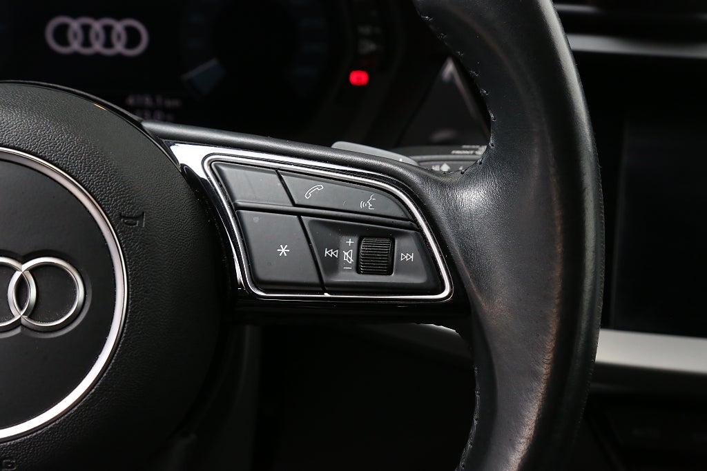 Audi A3 Sportback 35 TFSI S Tronic 150hk Cockpit CarPlay 2021