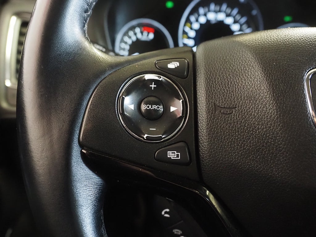 Honda HR-V 1.5 i-VTEC 131hk Executive |Drag|Pano|Kamera|Navi| 2016