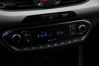 Halvkombi Hyundai i30 18 av 20