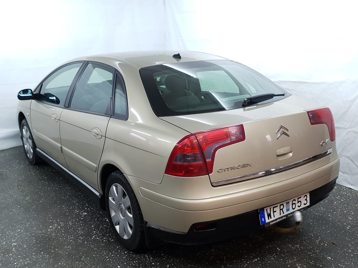 Citroen C5 2.0 140hk En ägare 2005, kuva 4/33
