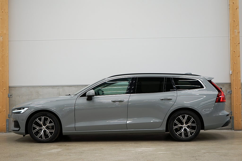 Volvo V60 B4 Geartronic Core P-värme Drag Kamera Carplay Rattvärm