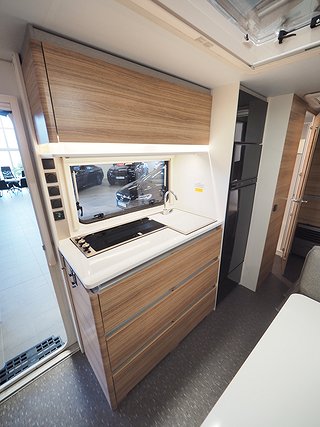 Husvagn, 1-axl Adria 552 PK 8 av 20