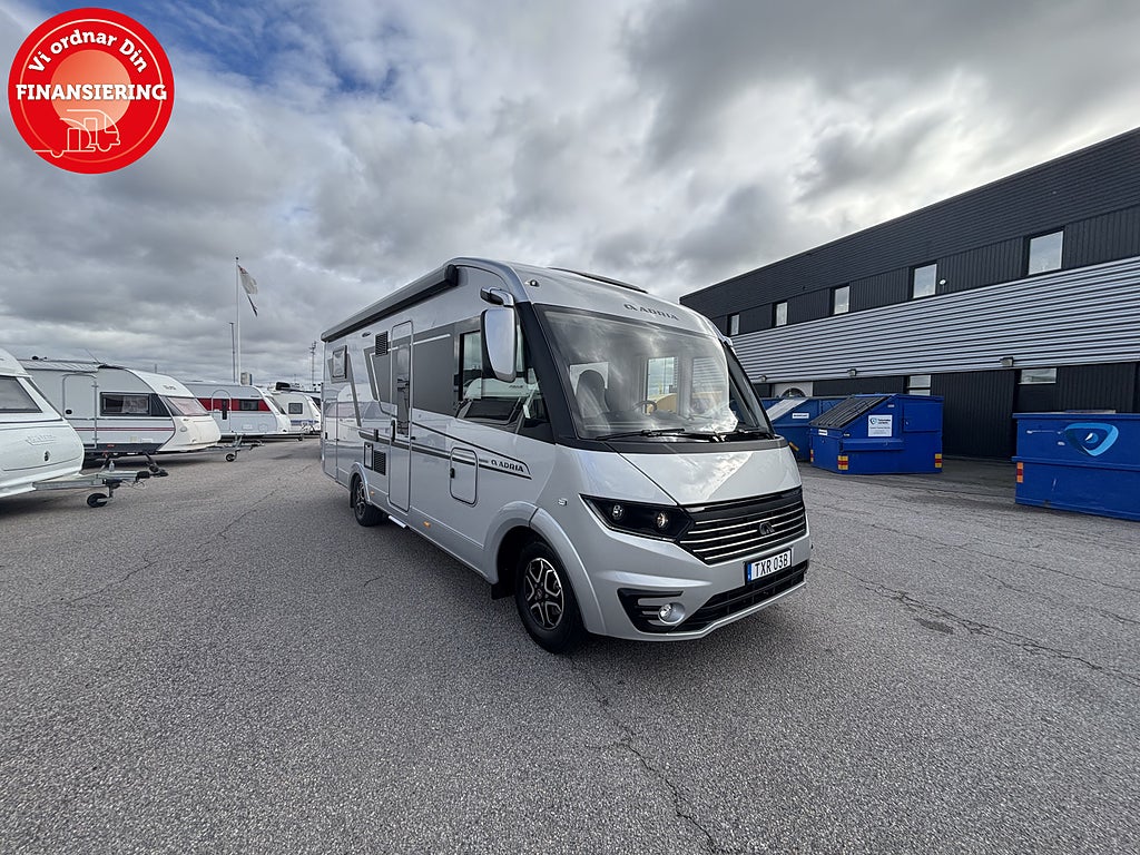 Adria sonic supreme 700
