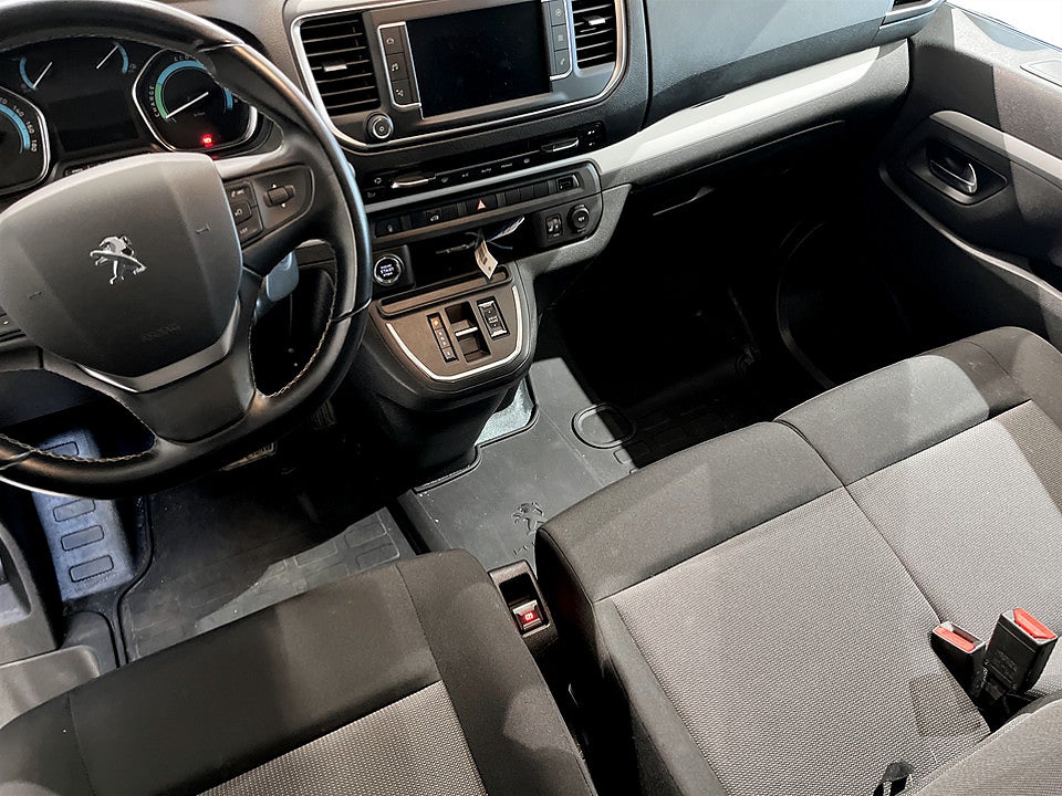 Bild på Peugeot e-Expert PRO+ 75 kWh 136hk Aut L3 B-KAMERA NAVI