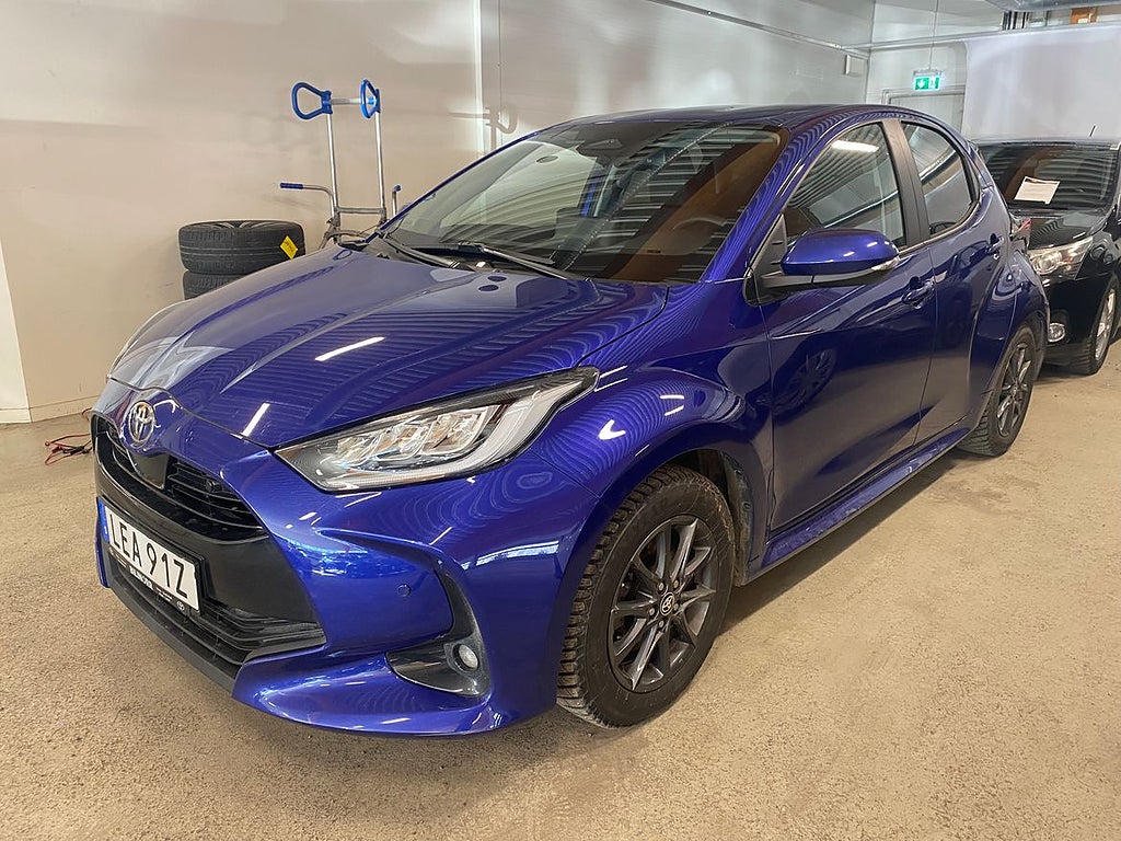 Toyota Yaris Hybrid 115 1,5 5D ACTIVE PLUS SÄKERHETSPAKET | Vinterh...