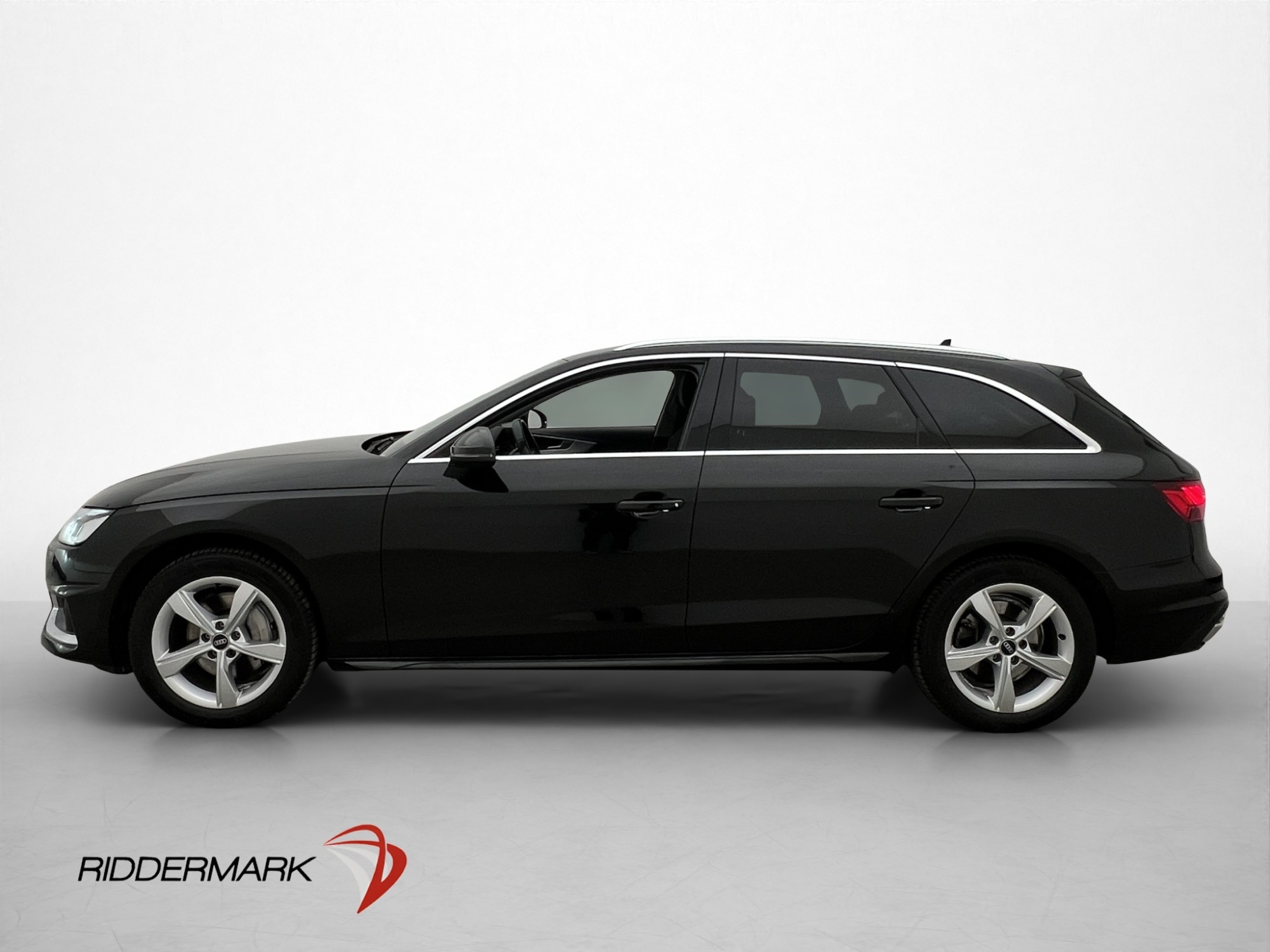 Audi A4 2022, bild 4/64