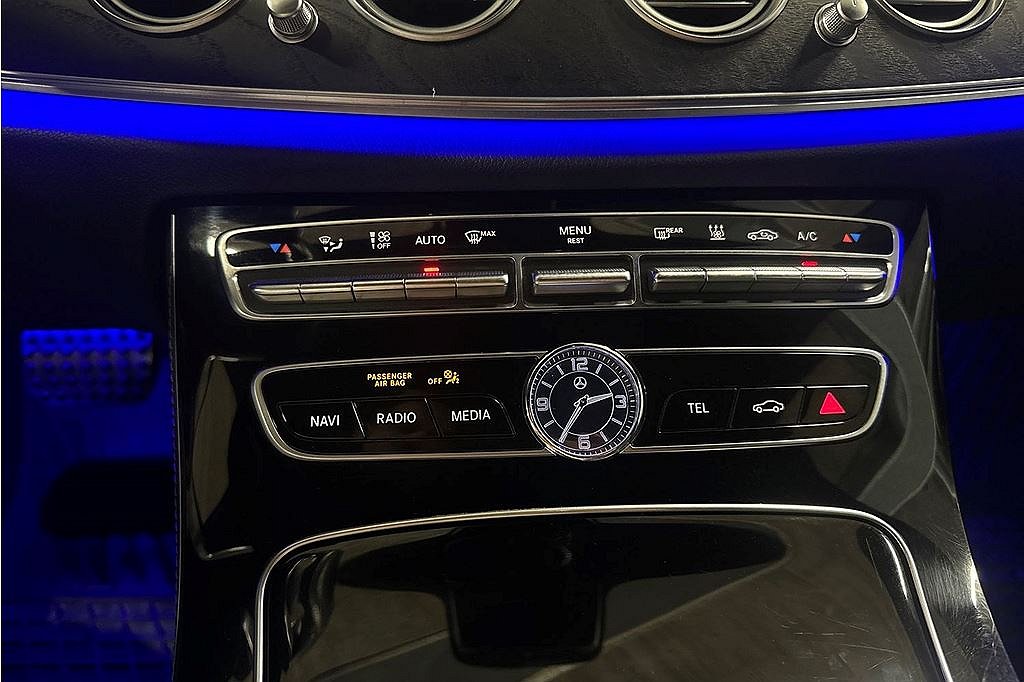 Mercedes-Benz E 300 de, AMG