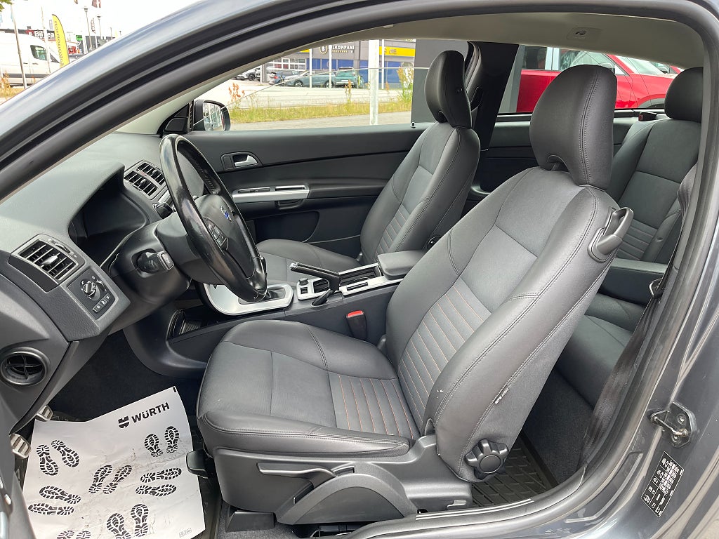 Volvo C30 1.6D DRIVe Momentum 109 hk Dragkrok