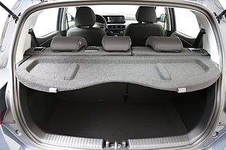 Halvkombi Hyundai i10 7 av 21