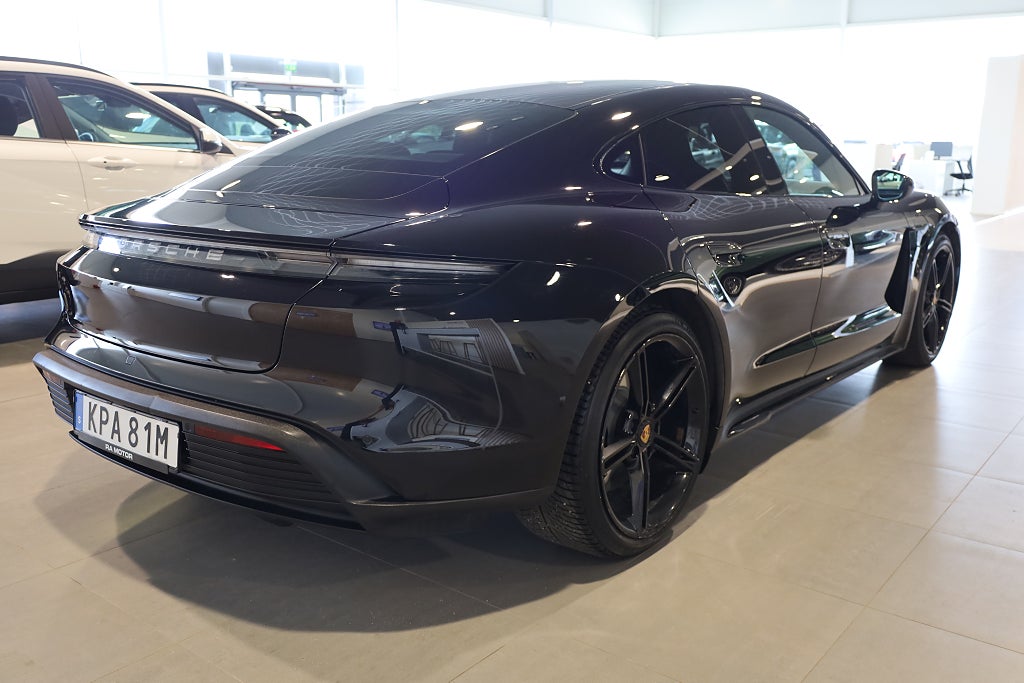 Porsche Taycan 4S DD+ 571HK Navi Pano Kamera Sport Chrono Matrix 2020