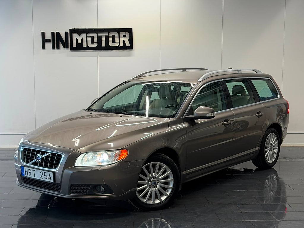 Volvo V70 D5 Summum|Värmare|DRAGKROK|El-Stol|NyServ|NyBess|2Bruk