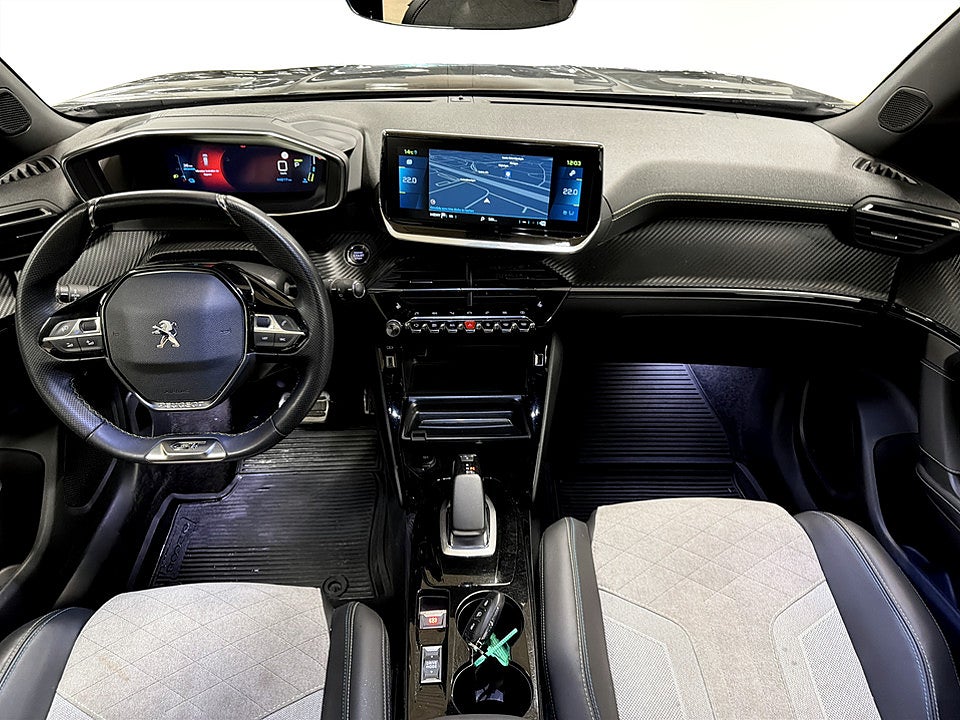 Bild på Peugeot E-2008 GT 50kWh 136hk Aut CARPLAY NAVI