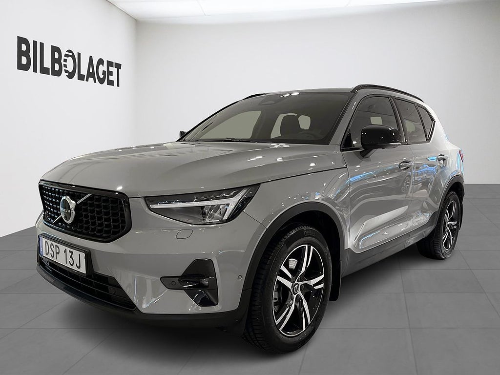 Volvo XC40 B3 FWD Bensin Plus Dark (Dragkrok)