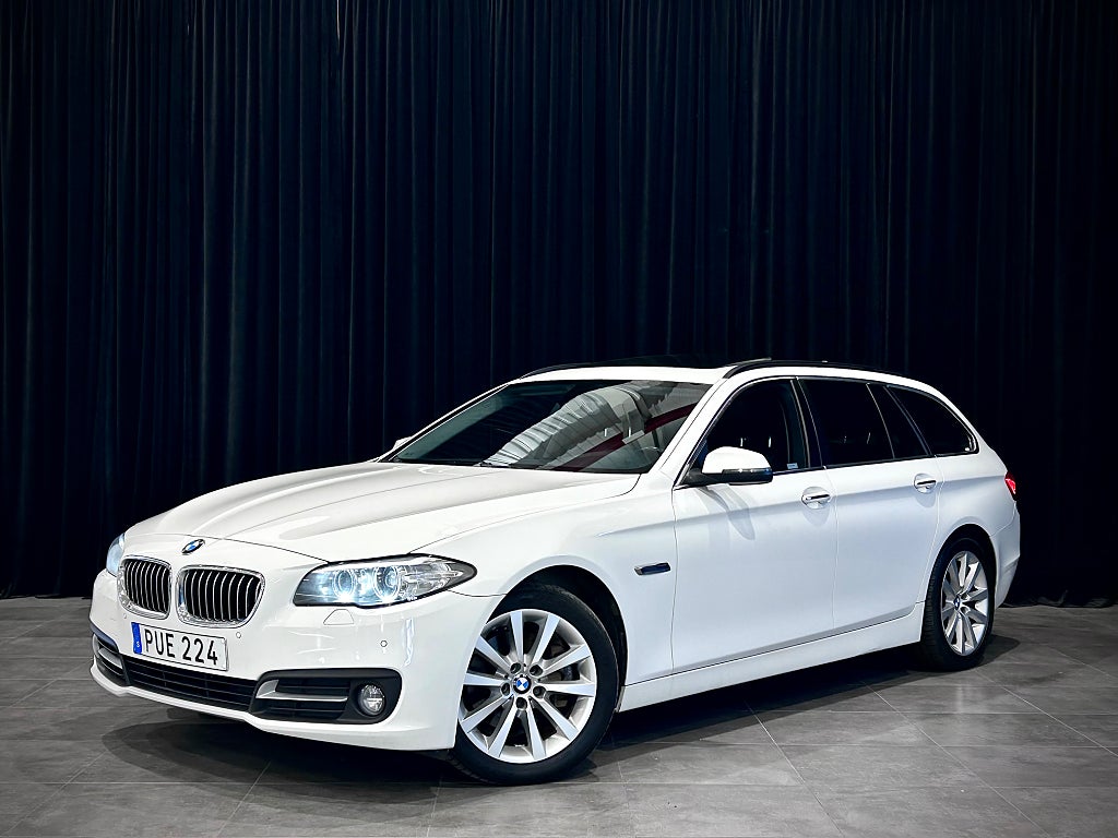 BMW 520d xDrive Touring Steptronic PANO H/K NAVI SKINN VÄRM DRAG