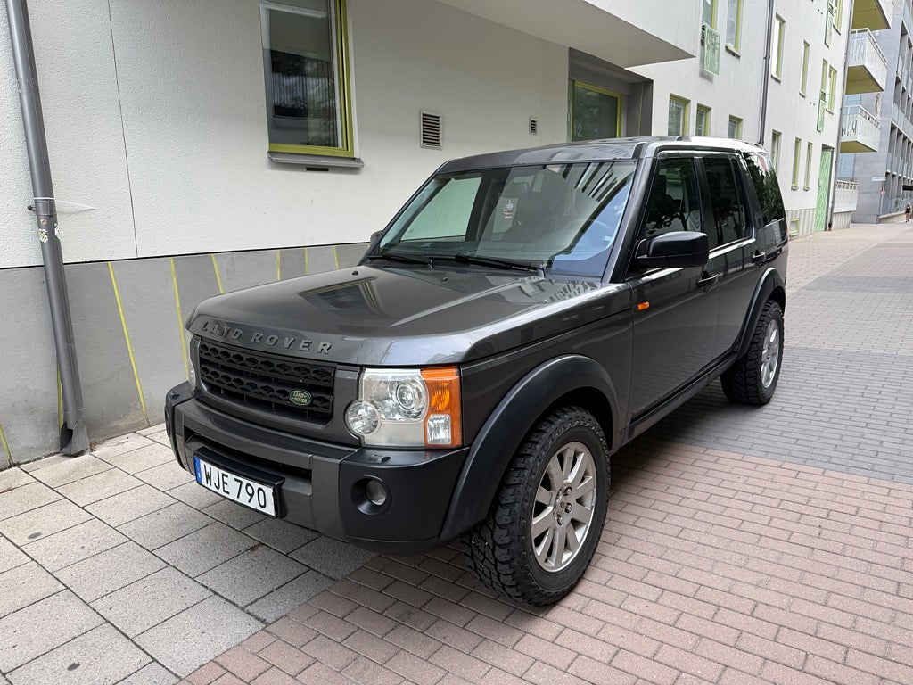 Land Rover Discovery 3 2.7 TDV6 4WD 190hk Drag 7-sits Panorama