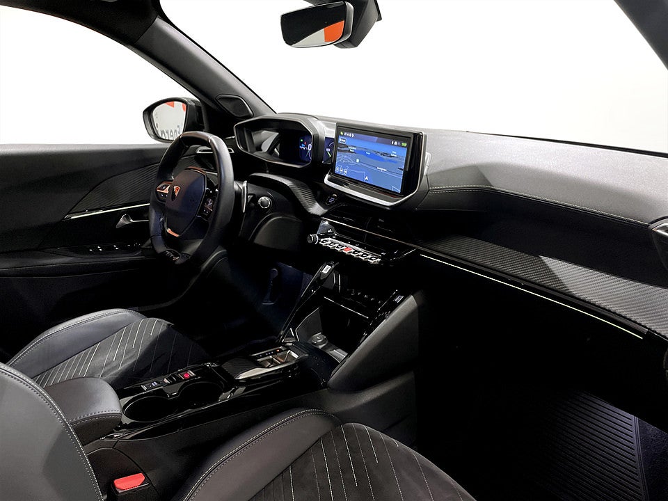 Bild på Peugeot 2008 GT 1.2 PT 130hk Aut - B-KAMERA,ELSTOL,NAVI