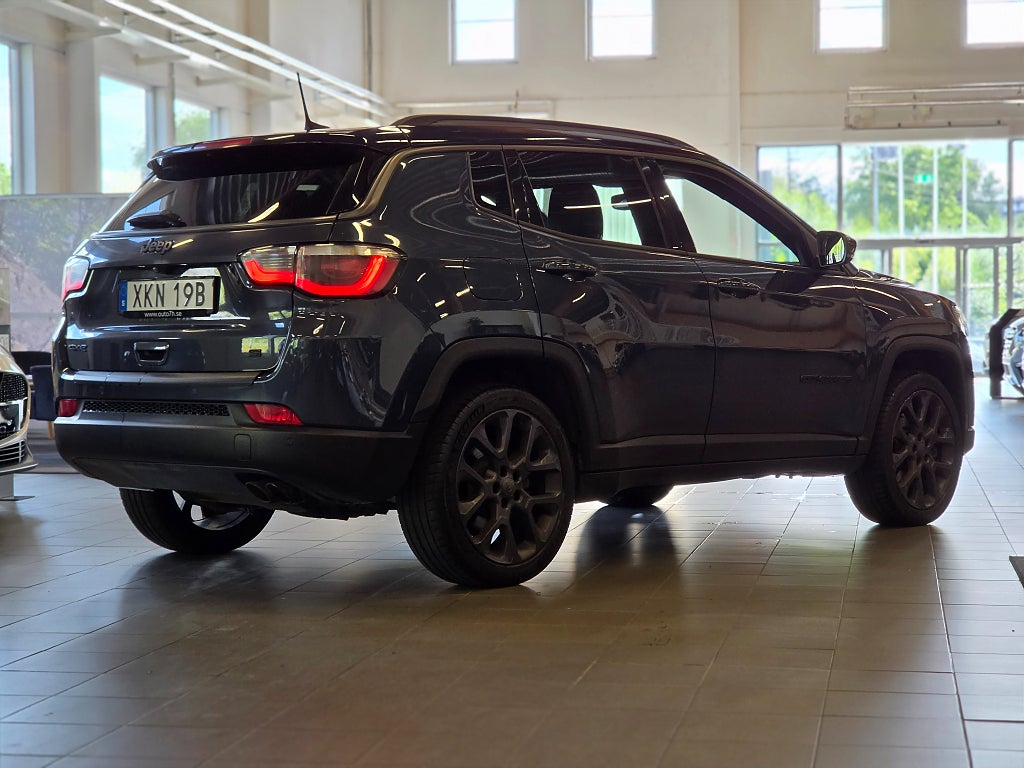 Jeep Compass S 4xe PHEV 240 hk / Alpine / Backkamera / Rattvärme