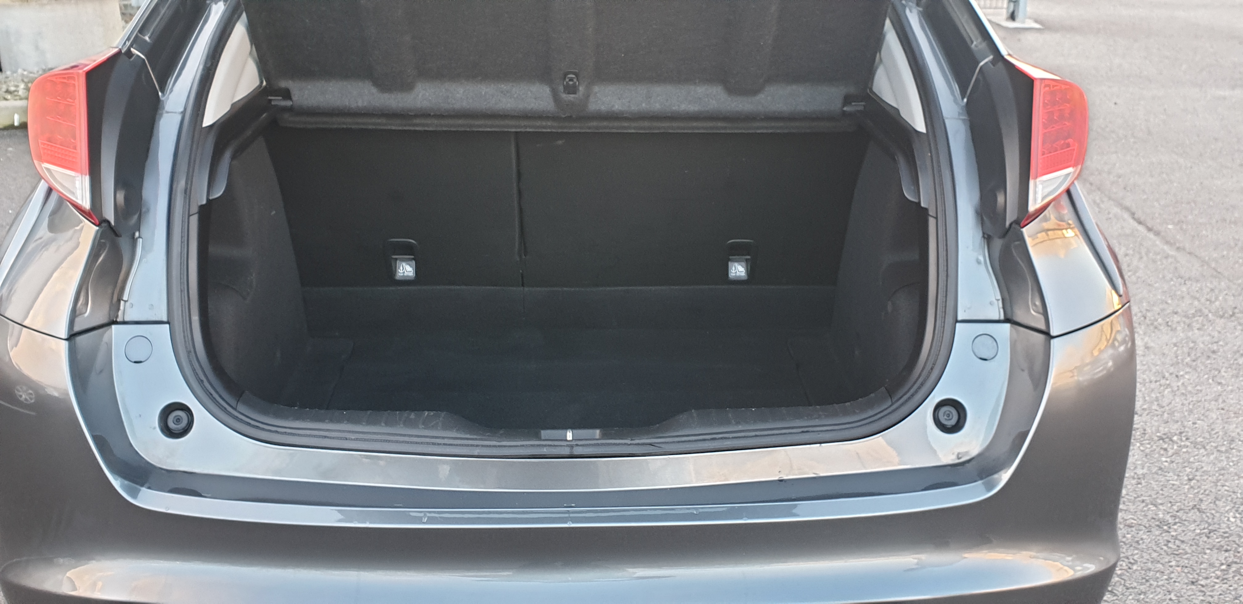Honda Civic 1.8 i-VTEC 142hk 2013, bild 6/29