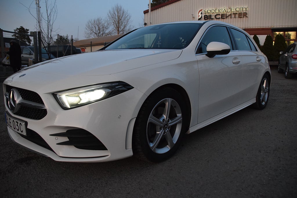 Mercedes-Benz A 180 7G-DCT AMG Line, Base Euro 6 B-Kamera