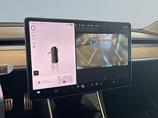Tesla Model 3 Performance AWD S&V-Hjul/Pano/skinn/Kamera/Navigation – bild 15