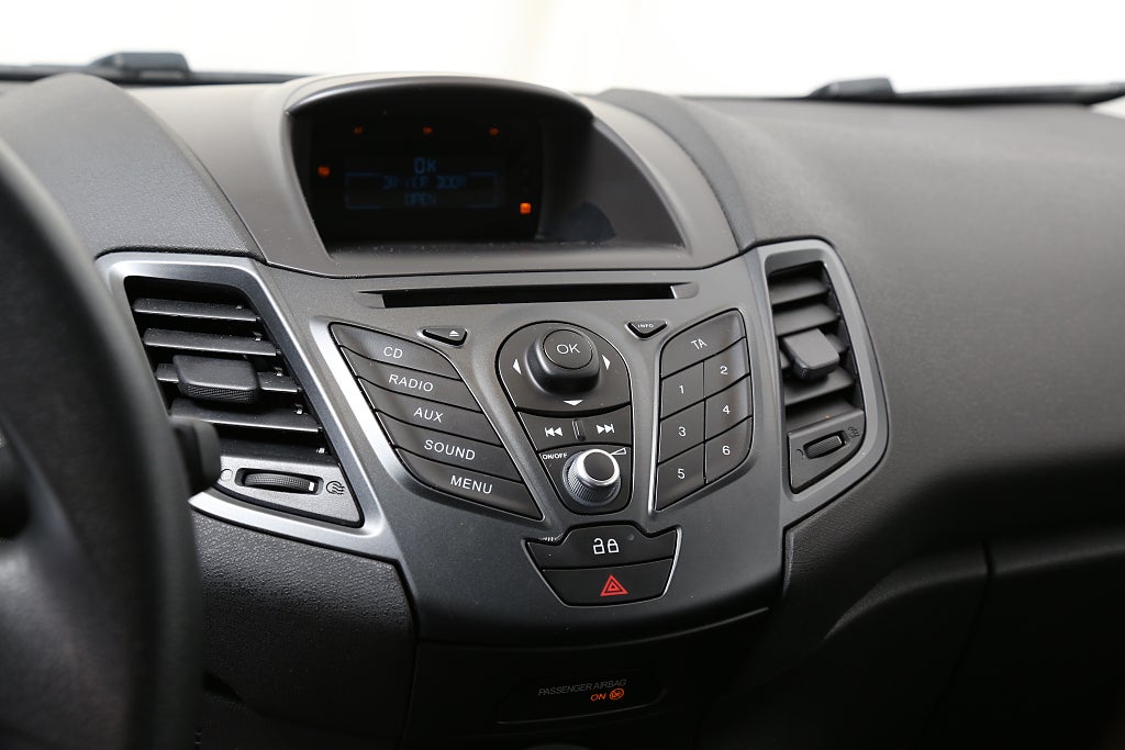 Ford Fiesta 1,6 TDCi ECOnetic Trend 5-dörrar Motorvärmare 2013