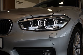 Halvkombi BMW 118I 8 av 25
