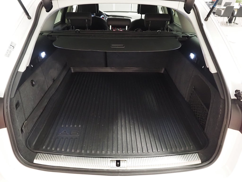 Audi A6 Avant 2.0 TDI Quattro S Tronic 190hk Drag Navi D-Värm 2018