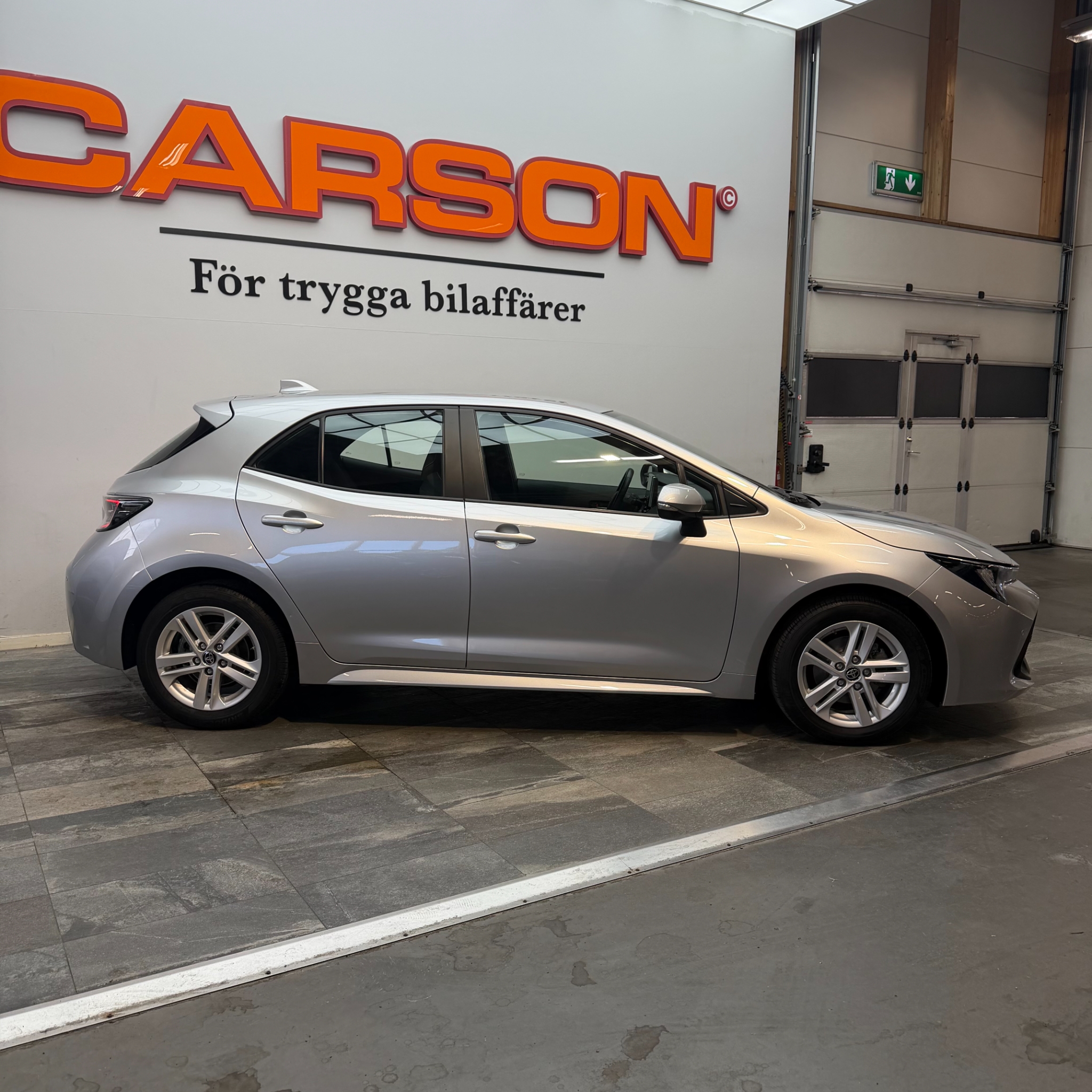 Toyota Corolla Hybrid e-CVT Active 2022, photo 3/54
