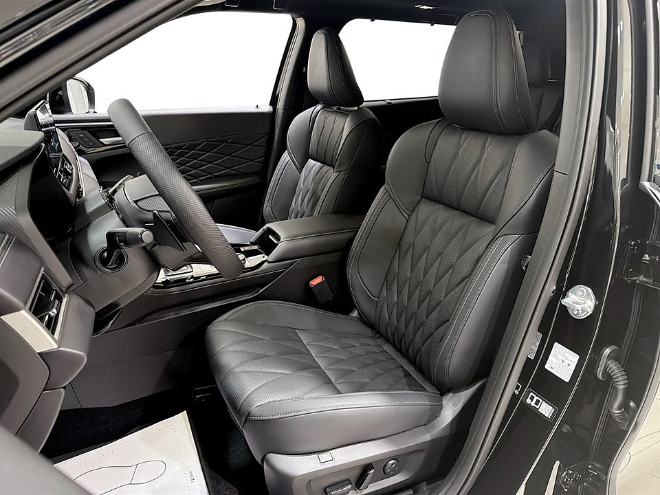 Bild på Mitsubishi Outlander Black Edition+ PHEV 