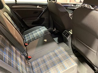 Halvkombi Volkswagen Golf 18 av 26