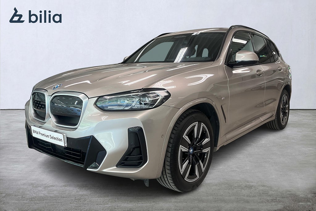 BMW iX3 M-sport Charged | Panorama | Backkamera | Aktiv farth. 