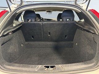 Volvo V40 D2 Powershift M-värm/P-värma/High Performnce system/S&V – bild 12
