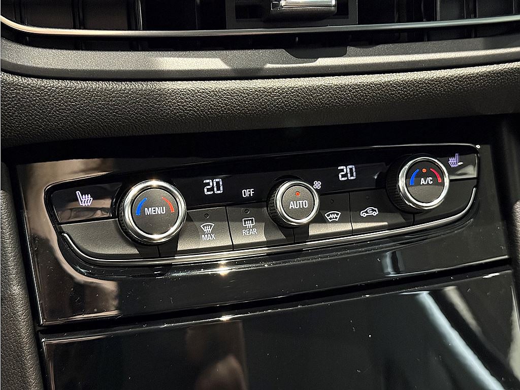 Bild på Opel Grandland GS-Line 1.2 PT 130hk Aut - B-KAMERA, CARPLAY