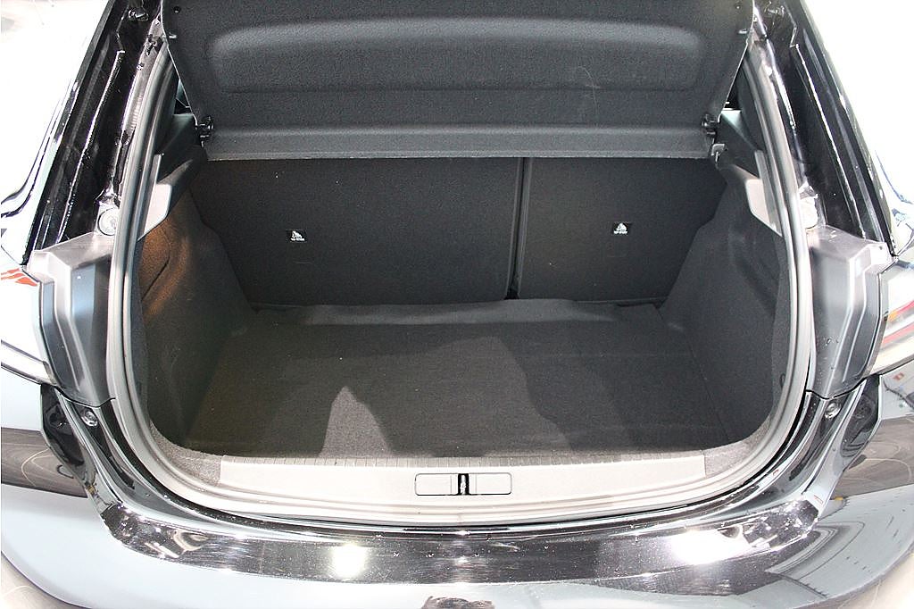 Bild på Peugeot 208 Hybrid Allure 100hk Aut - DEMO