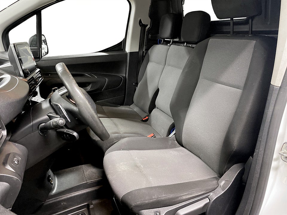 Bild på Peugeot Partner PRO 1.5 BHDi Aut L1 DRAG BACKSENSOR 130hk