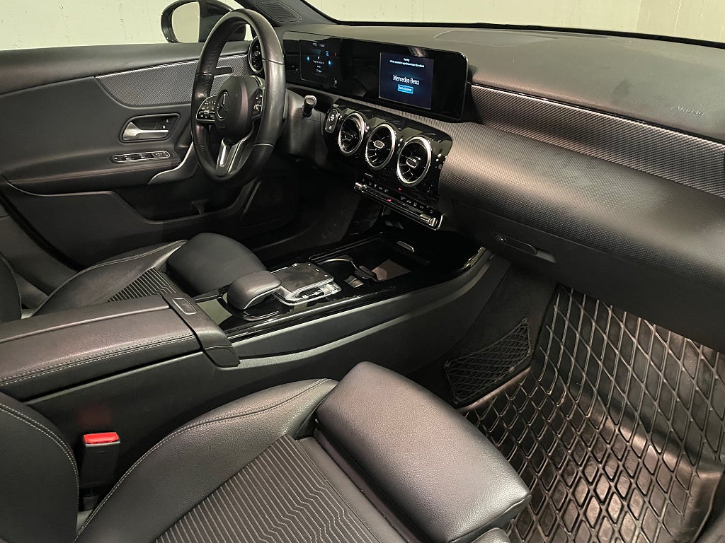 Mercedes-Benz A200 2019 - miniatyr 10
