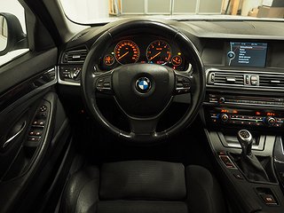 Sedan BMW 520 10 av 16
