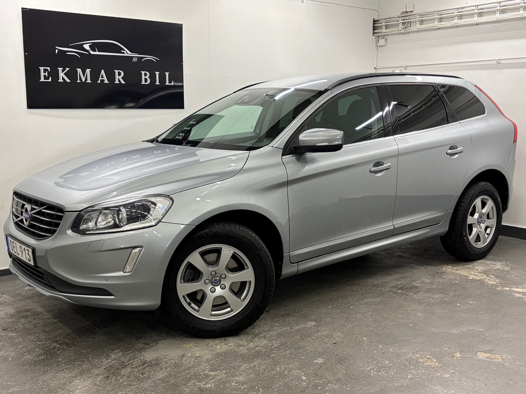 Volvo XC60 D4 G-tronic Classic, Momentum 2017, bild 2/56