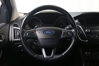 Halvkombi Ford Focus 7 av 17
