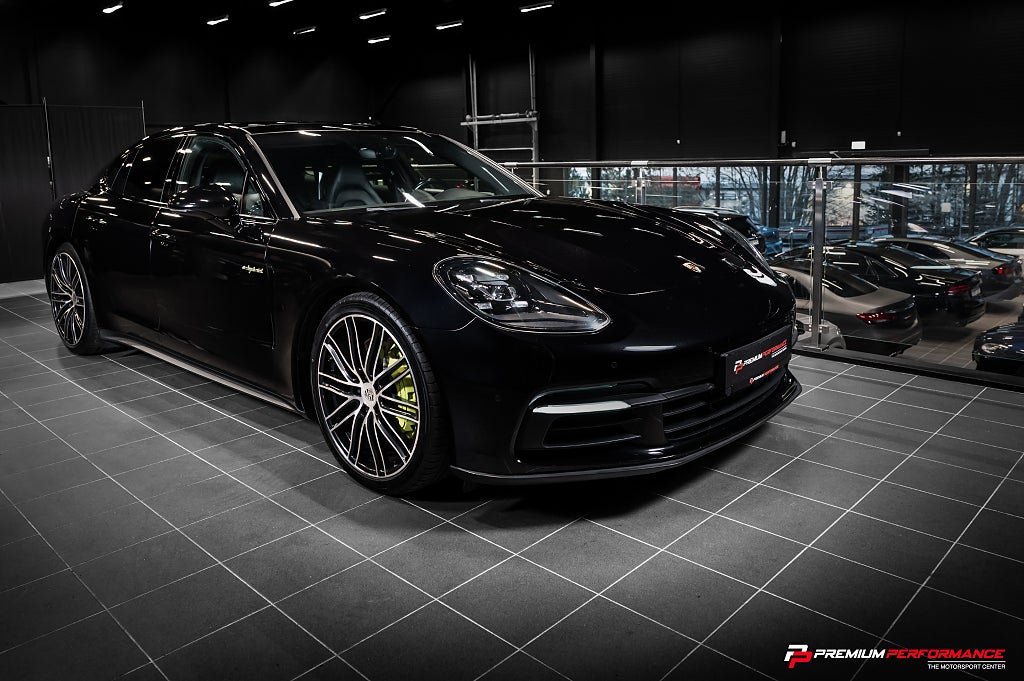 Porsche Panamera 4 E-Hybrid |Pano|RearSeatEntertainment|21"|Bose|PASM|