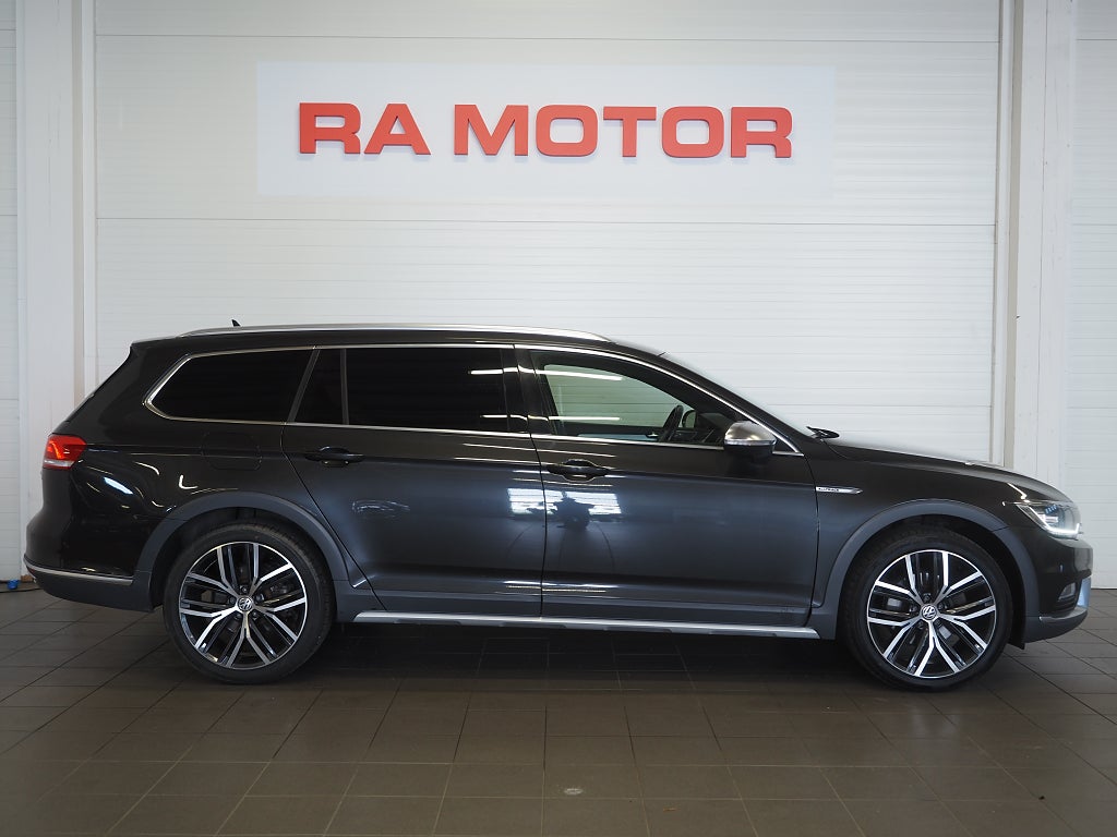 Volkswagen Passat Alltrack TDI 190hk 4M Executive | D-värm | Drag | Cockpit 2018