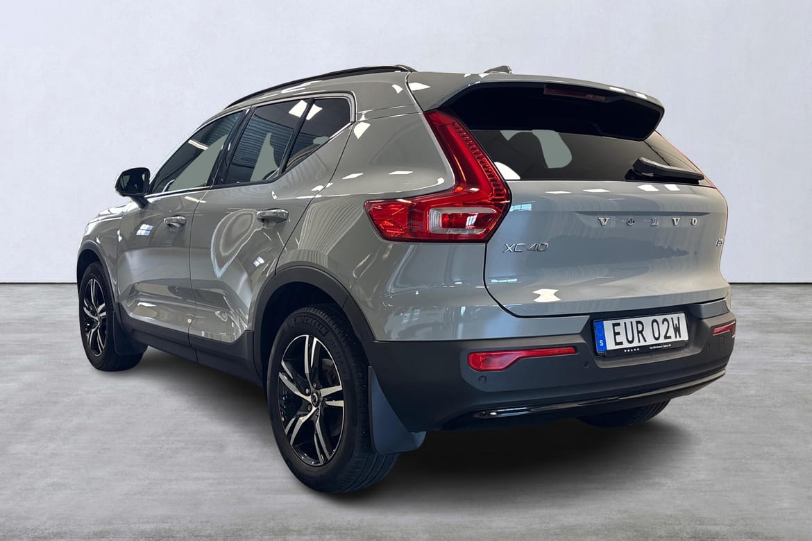 Volvo XC40 B3 Plus Dark 2025, bild 4/10