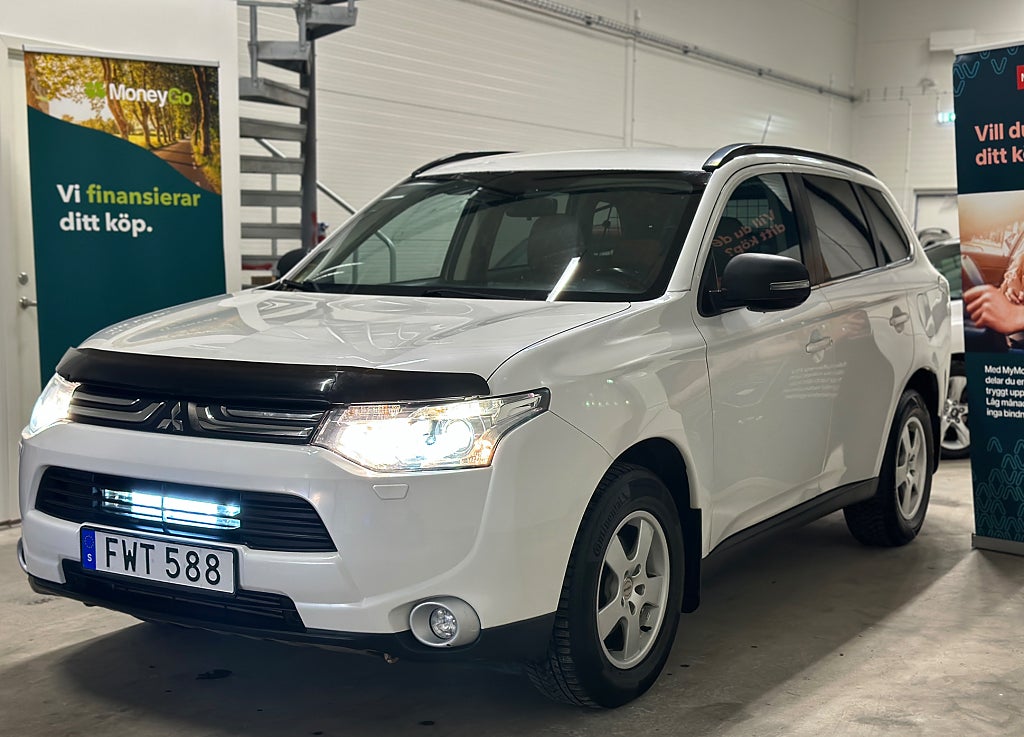 Mitsubishi Outlander 2.2 Di-D 4WD Business Euro 5/ 7 sits/Ny bes/ Ny servad