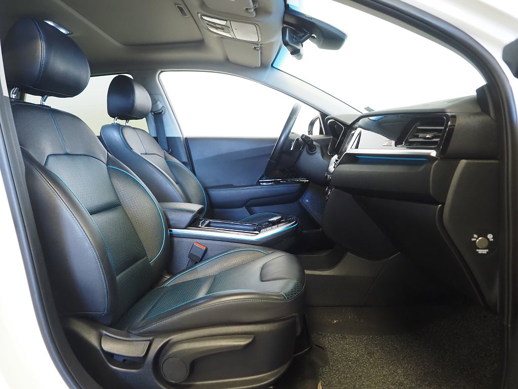 Kia Niro e- 64 kWh Advance Plus Tech Taklucka JBL Navi Läder 2020