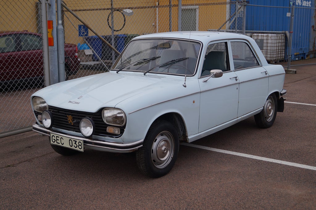 Peugeot 204 Norrlandsbil | Taklucka | Veteranbil | Skattebefriad