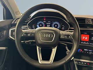 Audi Q3 35 TFSI S Tronic Proline Advanced Drag Psens S&V-däck – bild 9