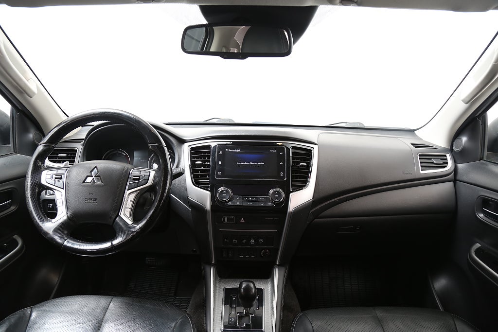 Mitsubishi L200 Dubbelhytt 2,2 Di-D 4WD Premium Kåpa Drag Leasbar 2020