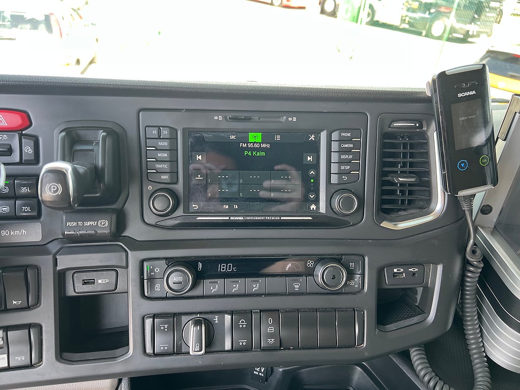 Scania G450 6x2*4 XT Lastväxlare, Fullt Plogutrustad