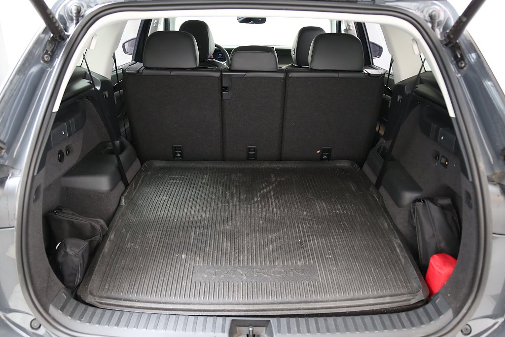 Volkswagen Tayron 1,5 eTSI Life EDT 7-Sits Värmare Drag VAT 2025