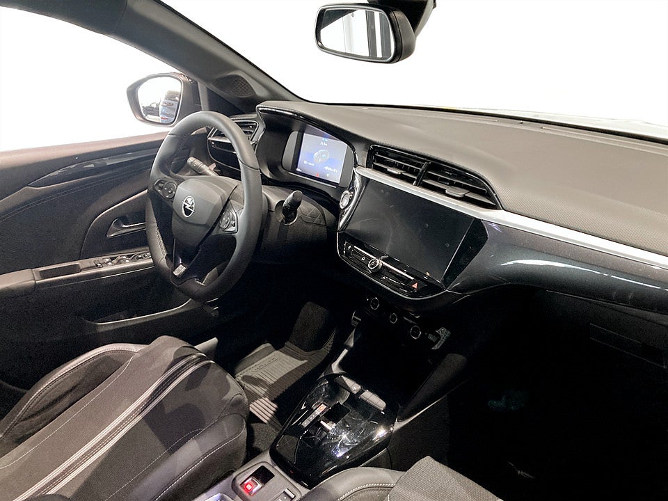 Bild på Opel Corsa GS 50kWh 155hk Aut CARPLAY